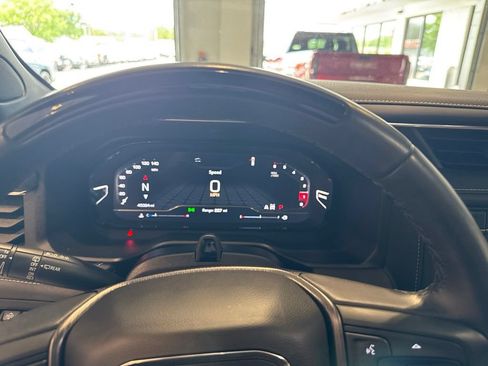 Used 2023 GMC Yukon Denali Ultimate w/ LPO, Floor Liner Package AWD/4WD image 31