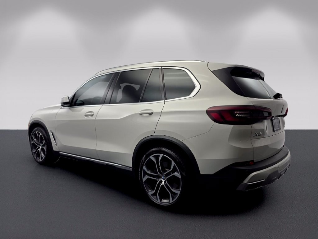 Used 2022 BMW X5 sDrive40i w/ Premium Package RWD image 4