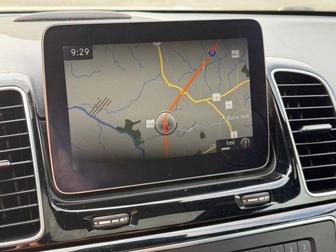 Used 2017 Mercedes-Benz GLE 350 4MATIC image 4