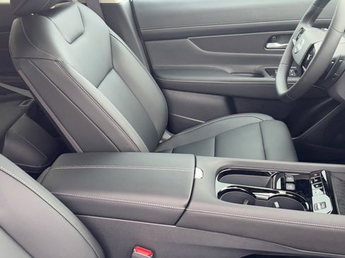 New 2025 Nissan Murano SV w/ Cargo Package image 12