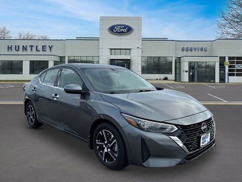 Used 2025 Nissan Sentra SV image 4