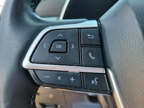 Used 2023 Toyota Highlander Platinum image 21