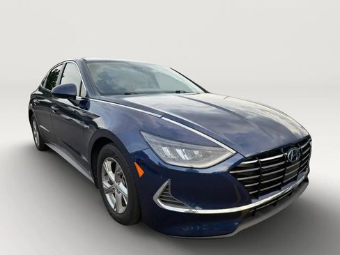 Used 2021 Hyundai Sonata SE FWD image 2