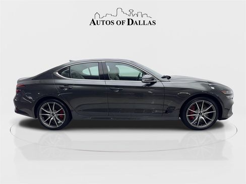 Used 2025 Genesis G70 2.5T image 10