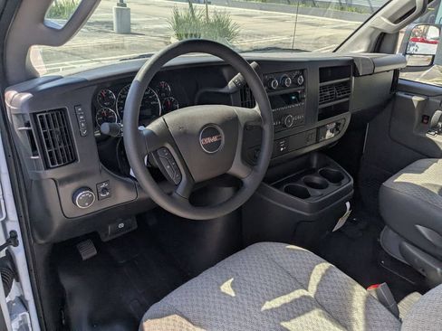 New 2026 GMC Savana 3500 Extended w/ Driver Convenience Package RWD image 19