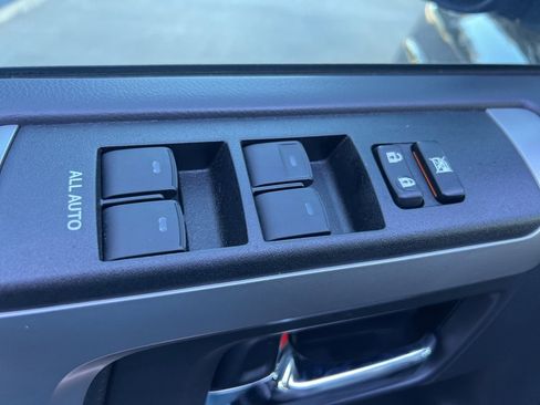 Used 2019 Toyota 4Runner SR5 Premium image 24