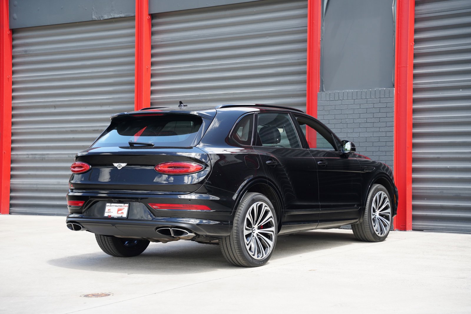 Used 2023 Bentley Bentayga AWD/4WD image 12