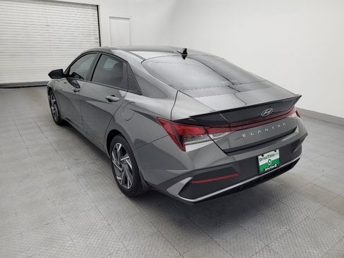 Used 2025 Hyundai Elantra Sport FWD image 5