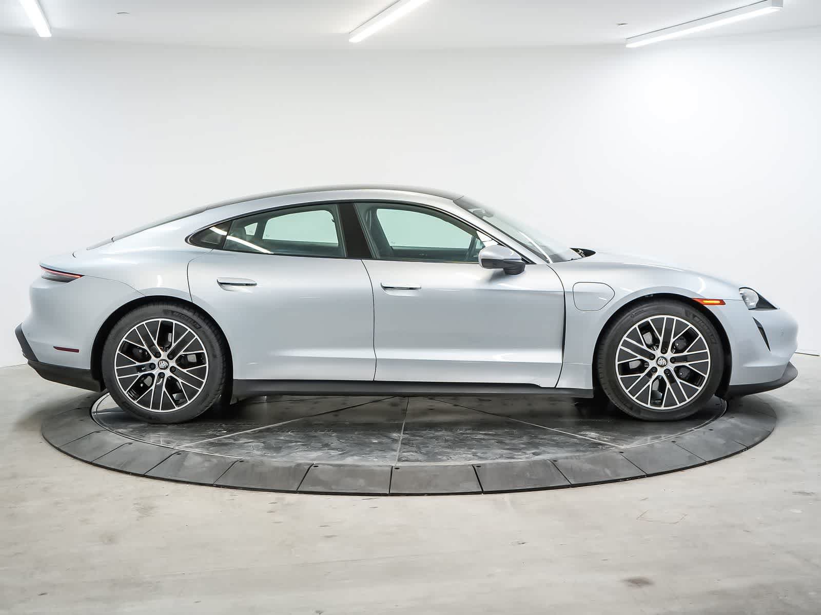 Certified 2024 Porsche Taycan RWD image 8