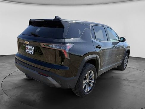 Used 2026 Chevrolet Equinox LT FWD image 15