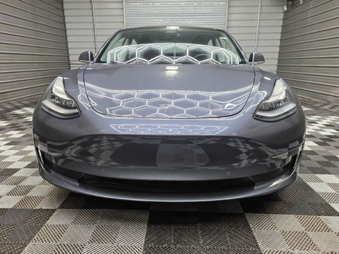 Used 2019 Tesla Model 3 Standard Range Plus RWD image 3