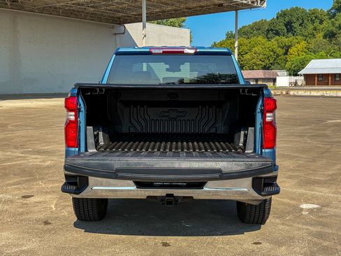Used 2024 Chevrolet Silverado 1500 LT AWD/4WD image 34