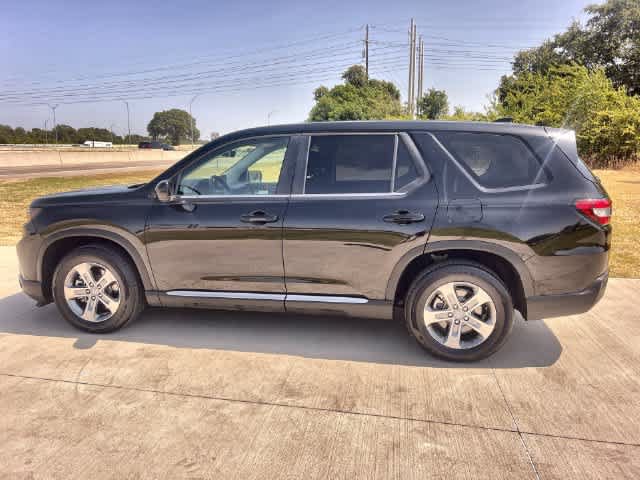 Certified 2025 Honda Pilot EX-L image 4