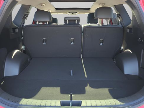 Certified 2023 Hyundai Santa Fe Limited image 9