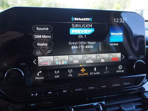Used 2024 Nissan Pathfinder SL w/ Black Appearance Package AWD/4WD image 31