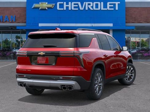 New 2026 Chevrolet Traverse LT w/ Sun and Wheel Package AWD/4WD image 4
