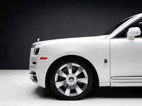 Used 2019 Rolls-Royce Cullinan AWD/4WD image 18