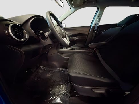 Used 2023 Nissan Kicks SV FWD image 13