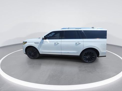 Used 2021 Lincoln Navigator L Reserve AWD/4WD image 9
