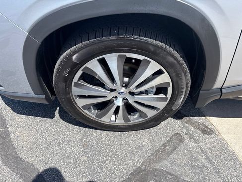 Used 2022 Subaru Ascent Touring AWD/4WD image 11