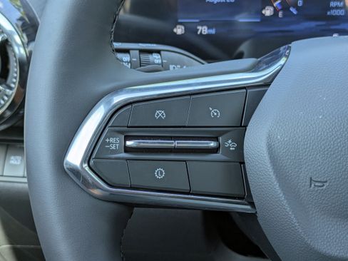 New 2026 Chevrolet Equinox LT w/ Convenience Package II image 17