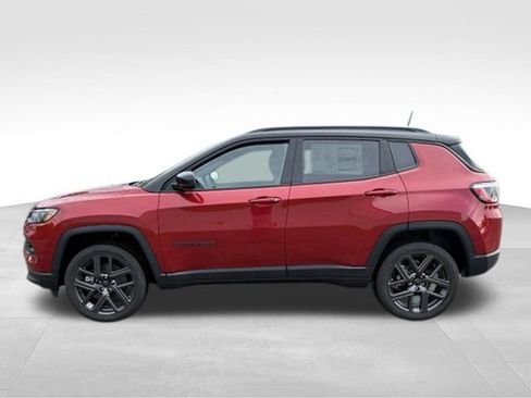 New 2026 Jeep Compass Limited AWD/4WD image 12
