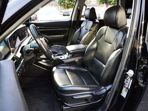 Used 2024 Kia Telluride LX image 15