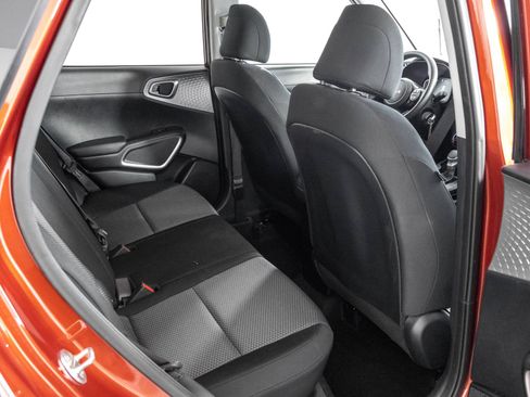 Used 2024 Kia Soul LX FWD image 36