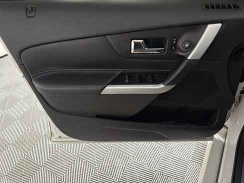 Used 2013 Ford Edge Sport w/ Driver Entry Pkg image 10