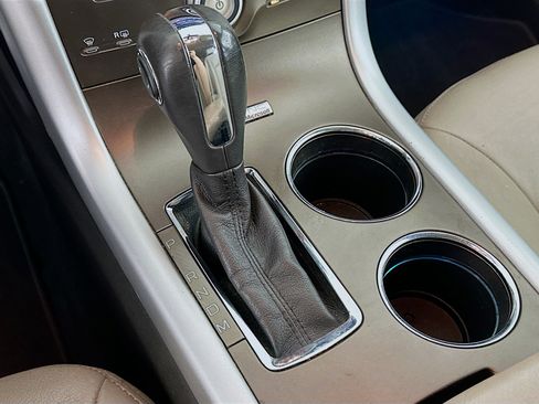 Used 2012 Ford Edge SEL image 25