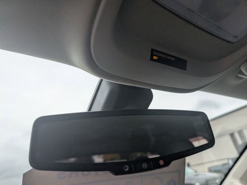 Used 2019 Chevrolet Colorado W/T w/ Custom Special Edition image 22