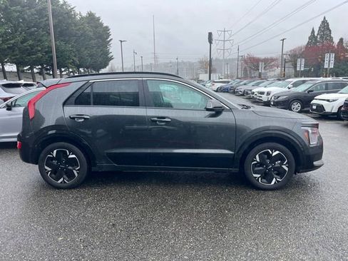 Certified 2023 Kia Niro Wind w/ Wind Preserve Package image 8