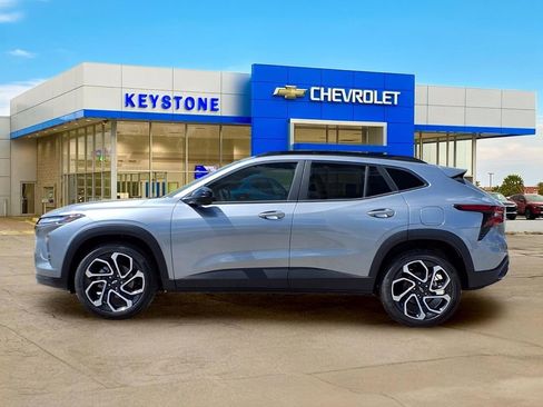 New 2026 Chevrolet Trax RS w/ Sunroof Package image 4