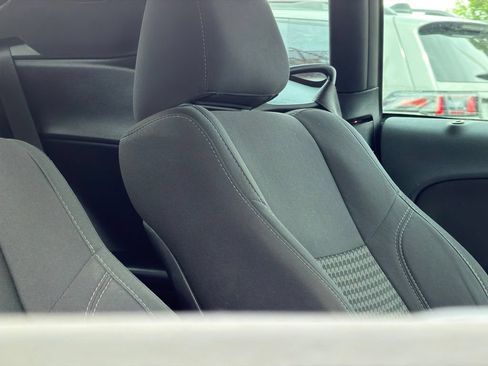 Used 2016 Dodge Challenger SXT RWD image 40