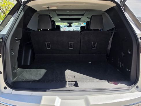 Used 2021 Chevrolet Traverse High Country AWD/4WD image 14