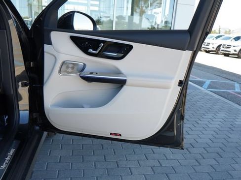 Used 2026 Mercedes-Benz GLC 300 image 17