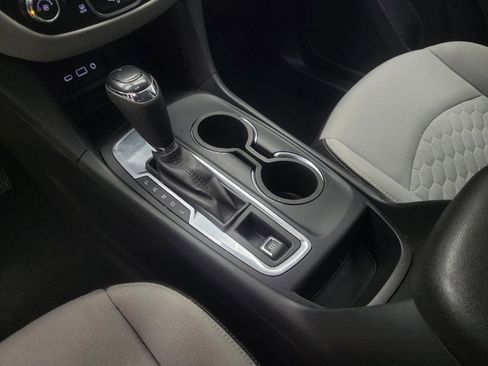 Used 2019 Chevrolet Equinox LS image 26