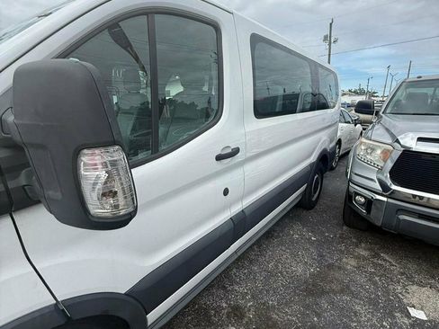 Used 2017 Ford Transit 150 XL image 2
