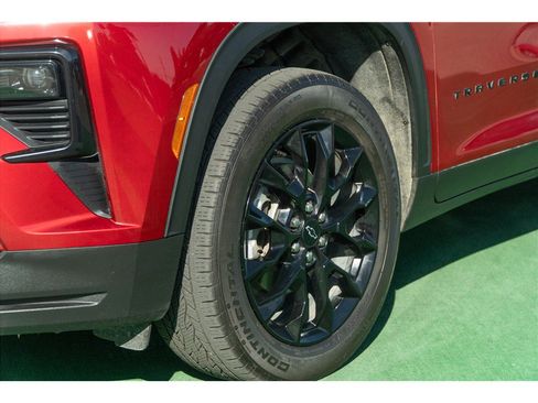 Used 2024 Chevrolet Traverse LT w/ Midnight/Sport Edition FWD image 26