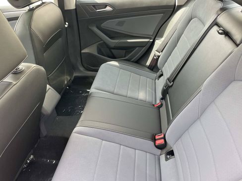 New 2026 Volkswagen Jetta SE FWD image 25