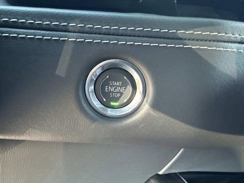 New 2026 Cadillac Escalade ESV Luxury AWD/4WD image 30