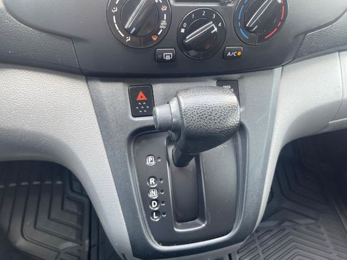 Used 2014 Nissan NV200 SV w/ Technology Package FWD image 19
