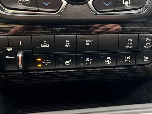 Used 2016 RAM 1500 Limited AWD/4WD image 39