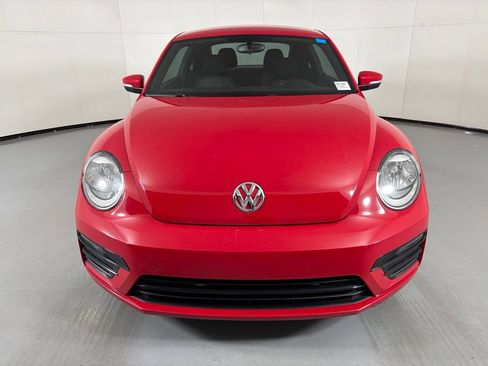 Used 2019 Volkswagen Beetle 2.0T S FWD image 4