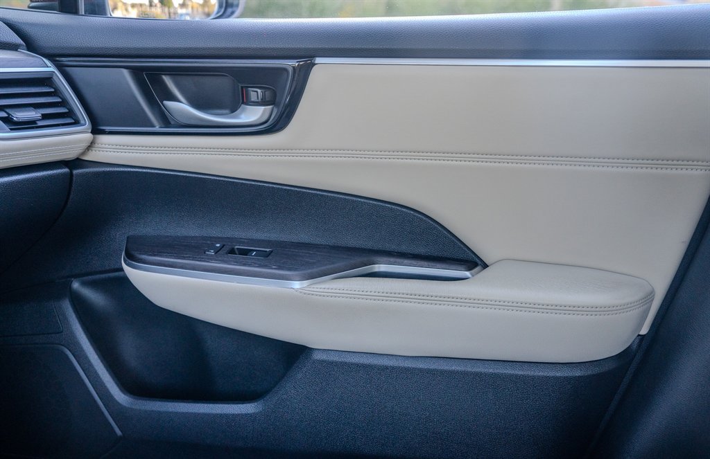 Used 2018 Honda Clarity Plug-In Hybrid image 23