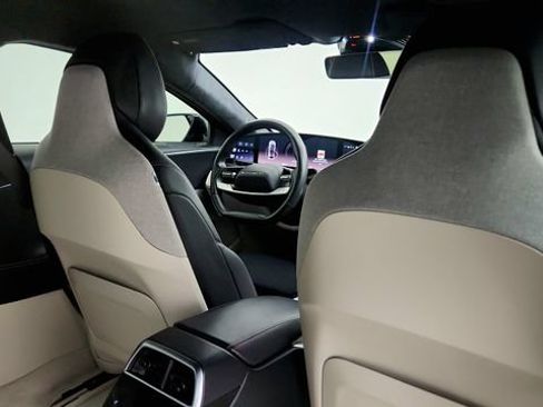 Used 2024 Lucid Air Touring AWD/4WD image 39