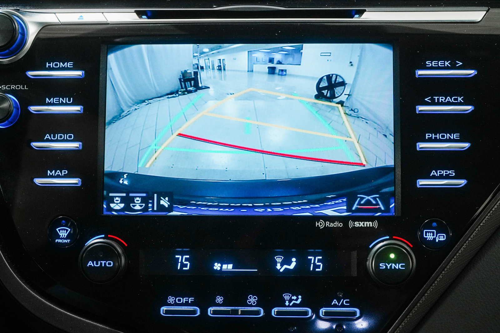 Used 2019 Toyota Camry SE w/ Audio Package FWD image 31