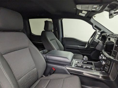 Certified 2022 Ford F150 XLT w/ Equipment Group 302A High image 38