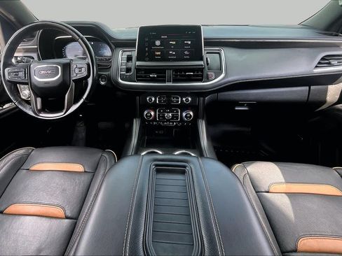 Used 2022 GMC Yukon XL AT4 AWD/4WD image 16