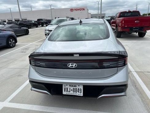 Used 2025 Hyundai Sonata SEL FWD image 8